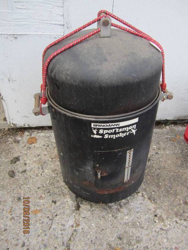 Brinkman 2.5 foot tall smoker...