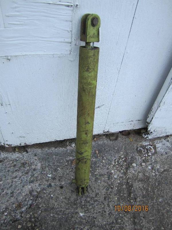 Pump cylinder...