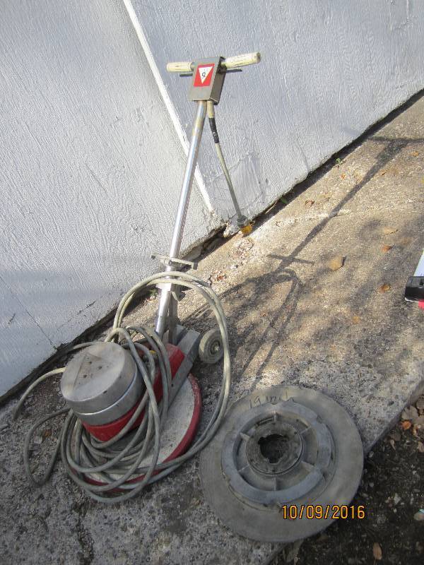 19 floor buffer with extension cor...