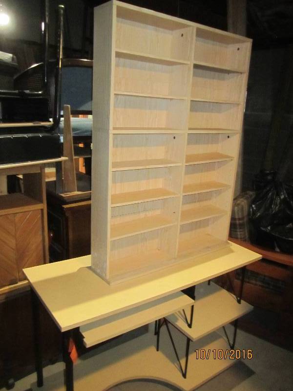 Compartment shelf, sitting on a com...