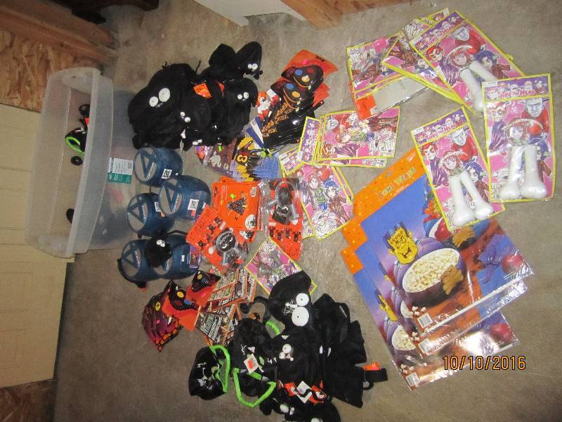 Huge value lot, box FILLED with all new Halloween items