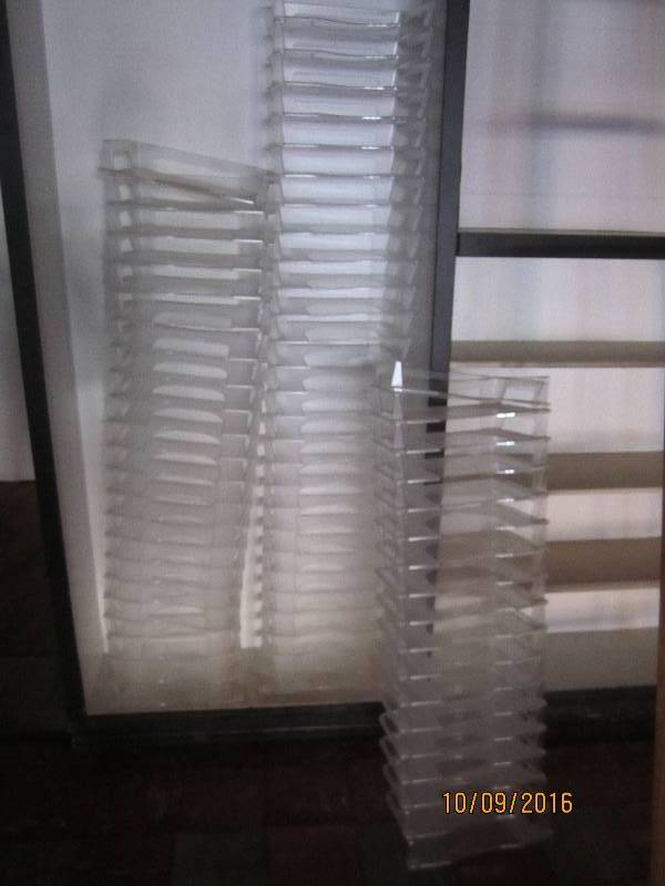 Large lot of interlocking plastic o...