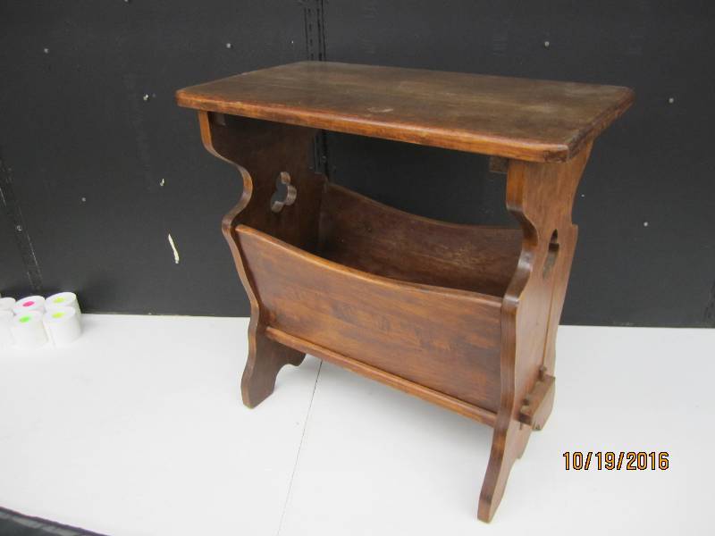 Wood magazine stand, 22 wide...