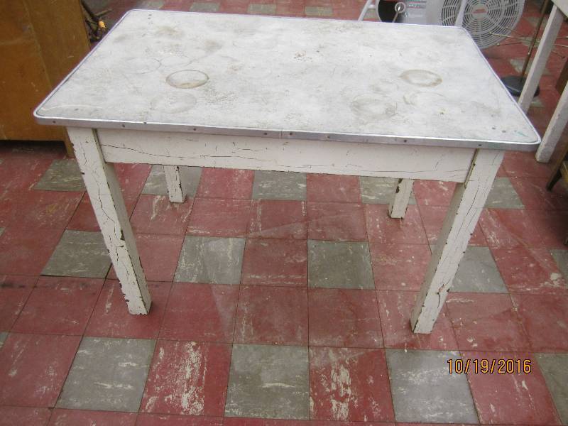 Vintage table, 27 x 42 top...