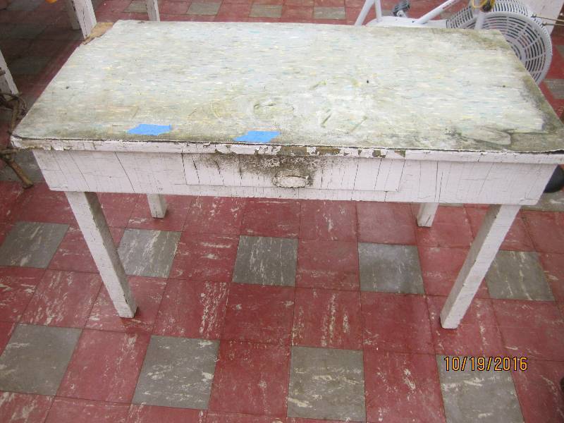 Vintage table, 2 x 4 foot top...