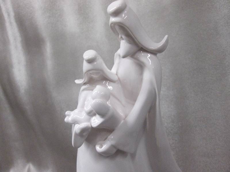 1 pc Ceramic White Nativity - 13 in...