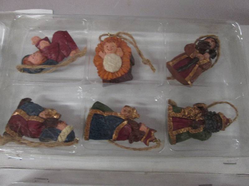 Lot of 4 6pc Nativity 2 inch Ornam...