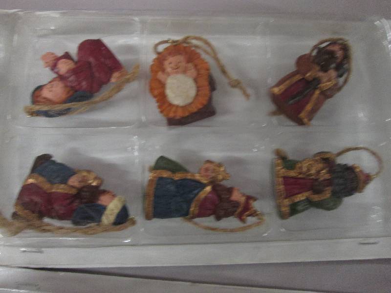 Lot of 4 6pc Nativity 2 inch Ornam...