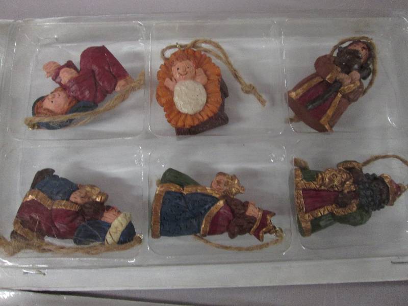 Lot of 4 6pc Nativity 2 inch Ornam...