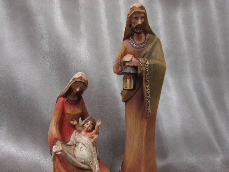 Resin Holy Family 2  pc - 12 inch...