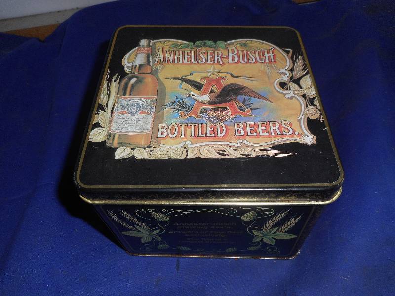 VINTAGE ANHEUSER BUCSH TIN
