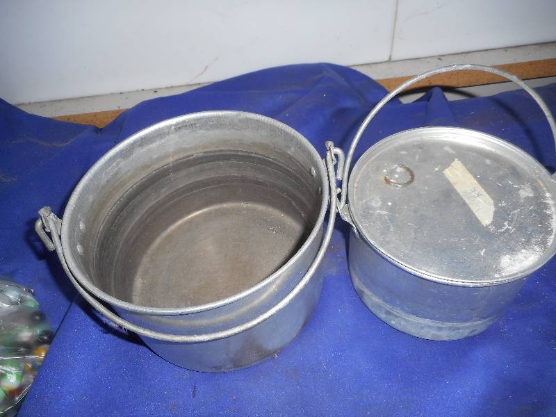 VINTAGE METAL POTS AND COVERS