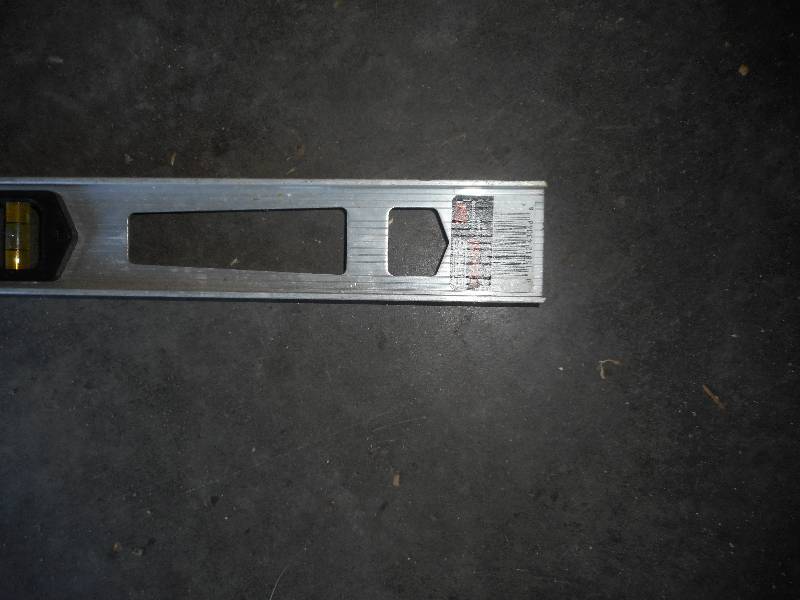 4 FT ALUMINUM LEVEL