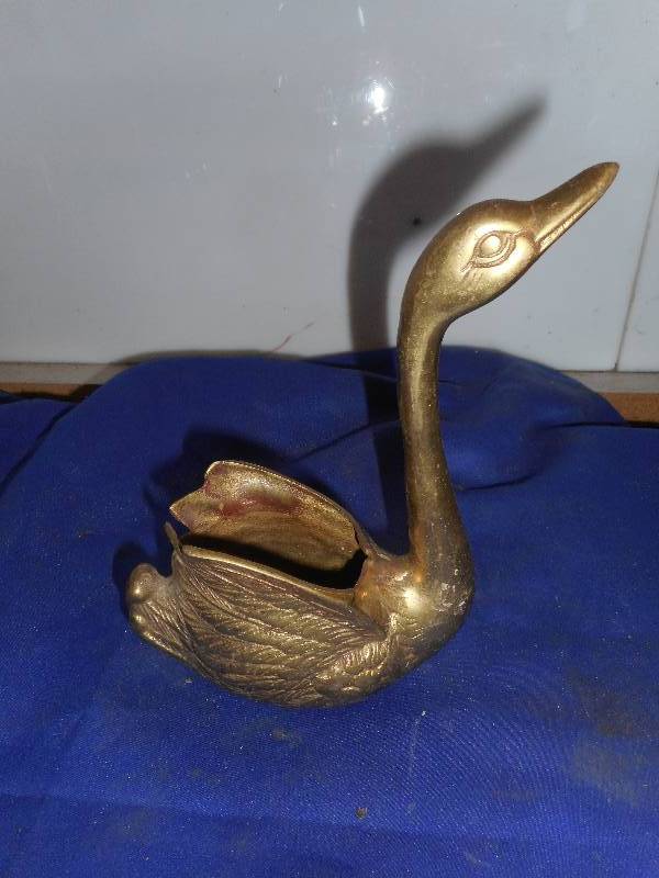 BRASS SWAN PLANTER