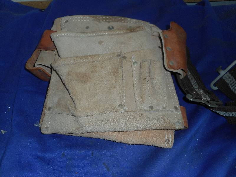 LEATHER TOOL BELT