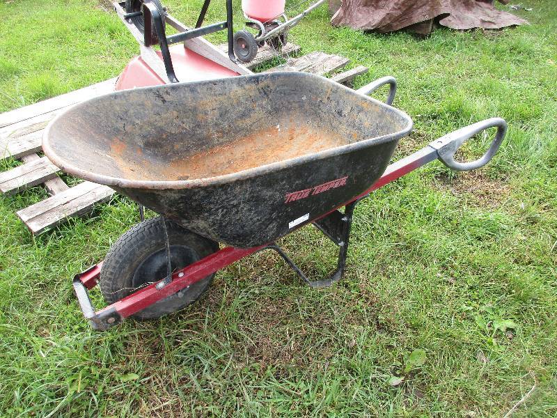 Wheel barrow