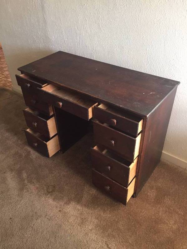 DESK