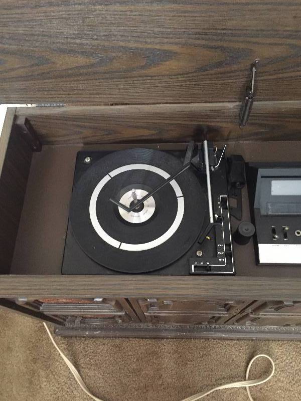 NICE CONSOLE RECORD PLAYER AND 8 TRACK