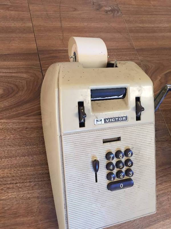 OLD ADDING MACHINE WORKS
