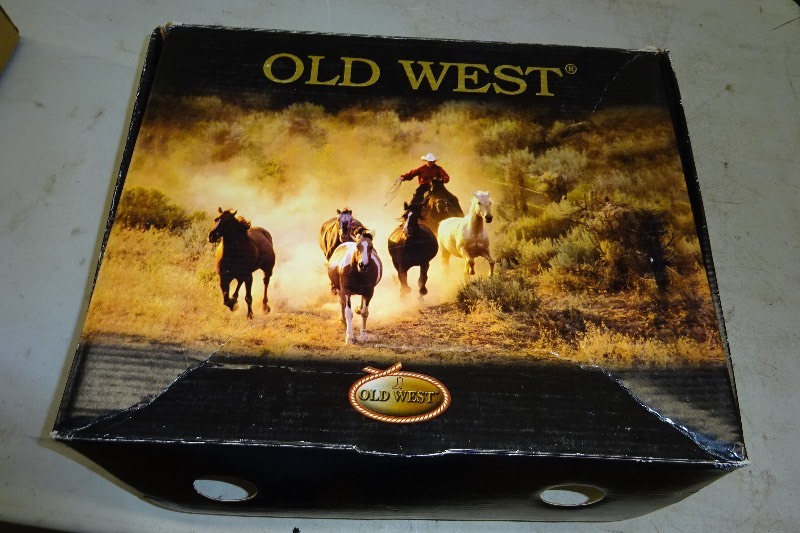 lot 15 image: New old west boats