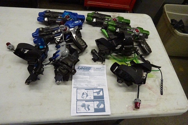 lot 35 image: Lazer set