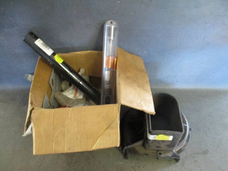 lot 20 image: Assorted Tools
