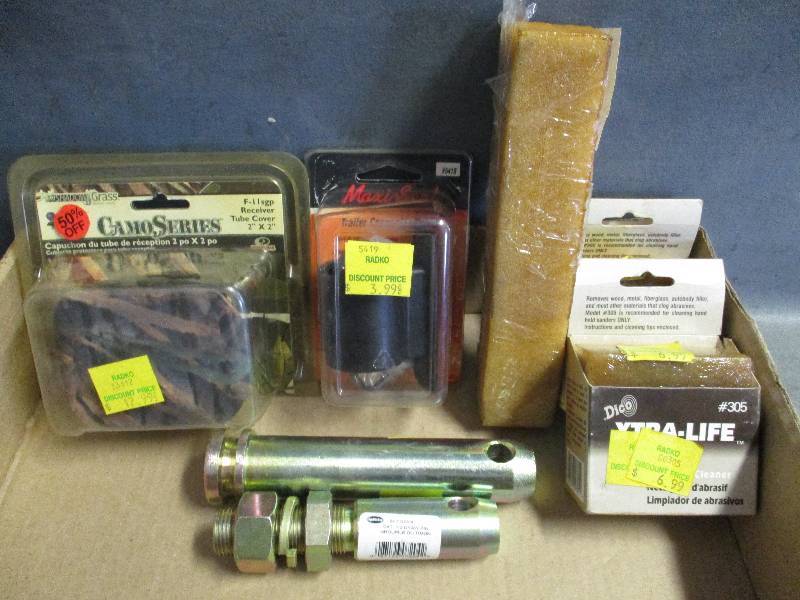 lot 71 image: Assorted Items