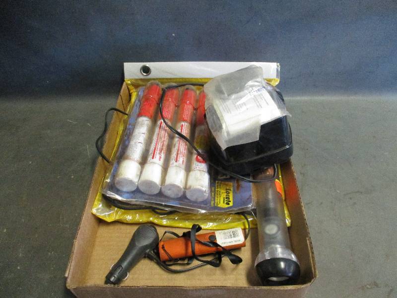 lot 88 image: Road Side Emergency Kit