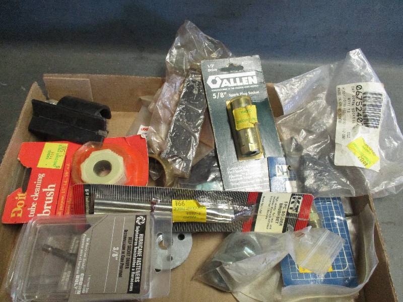 lot 99 image: Miscellaneous Tools & Parts