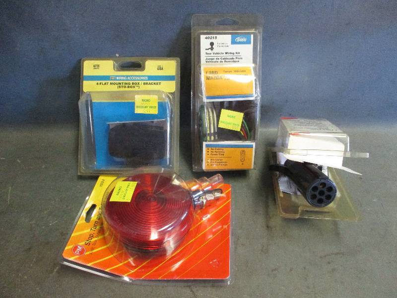 lot 101 image: Trailer Accessories