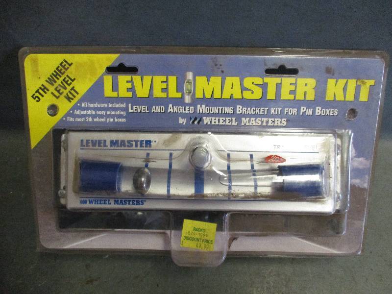 lot 106 image: Level master kit