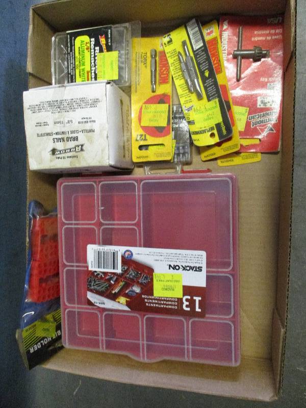 lot 132 image: Screw Bits, Rivets & Storage Case