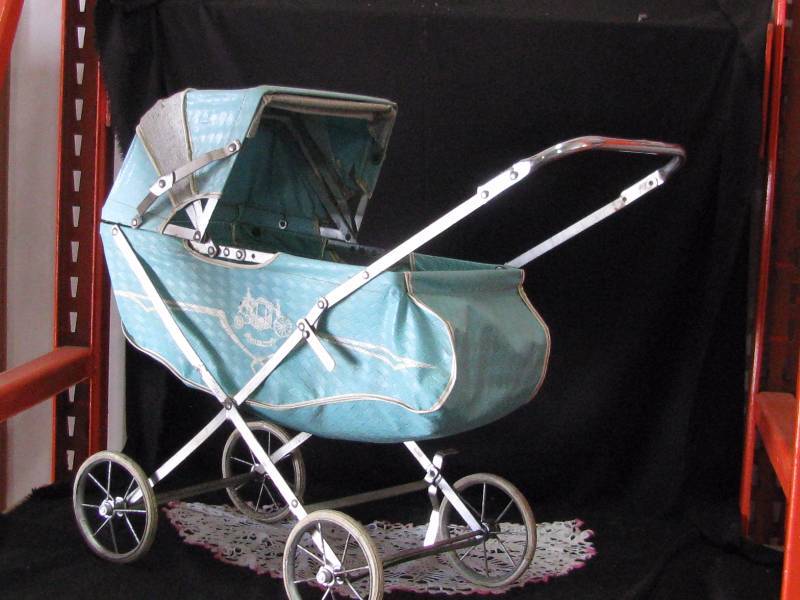 Vintage Doll Buggy