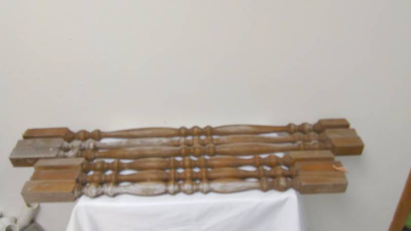 lot 25 image: Lot of 6 Dowels PostsLegs - 41 (3) and 33 (3)