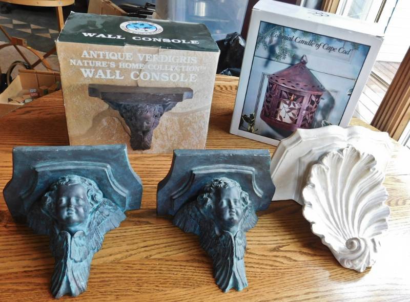 lot 49 image: home dcor items