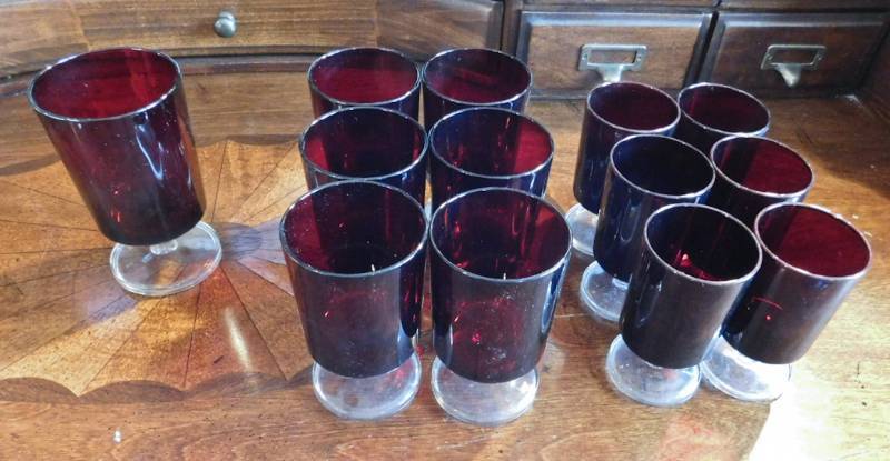 lot 24 image: red stemware 6 small, 6 med and 1 Lg