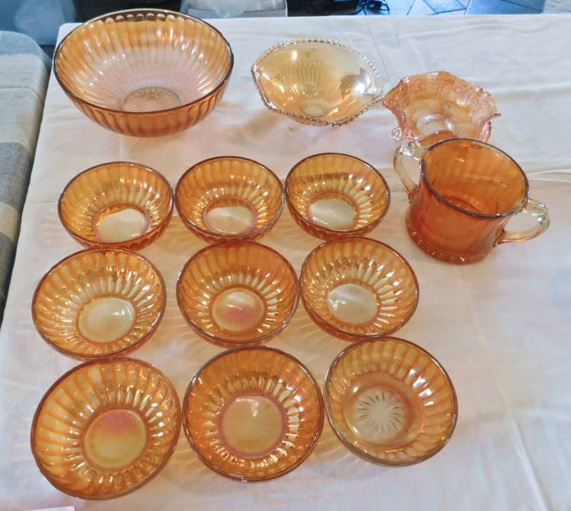lot 31 image: lot of carnival glass
