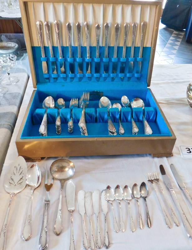 lot 37 image: 1881 Rogers Silverplate silverware
