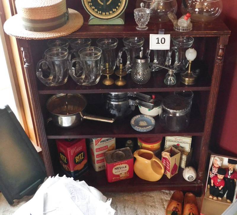 lot 10 image: vintage wooden shelf unit