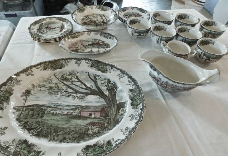 lot 57 image: Friendly Village china pieces