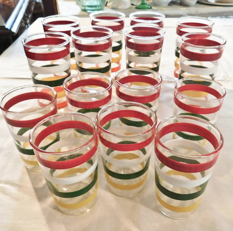 lot 68 image: really cool drinking glasses