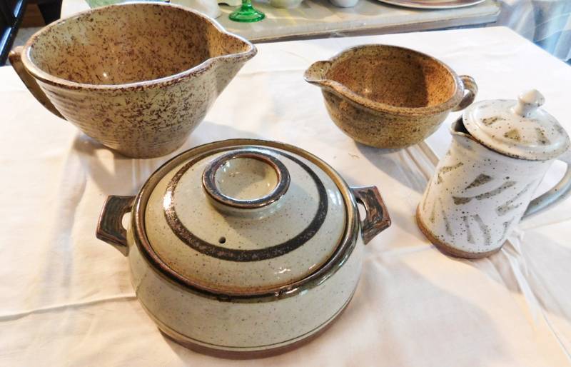 lot 74 image: several useful pottery pieces
