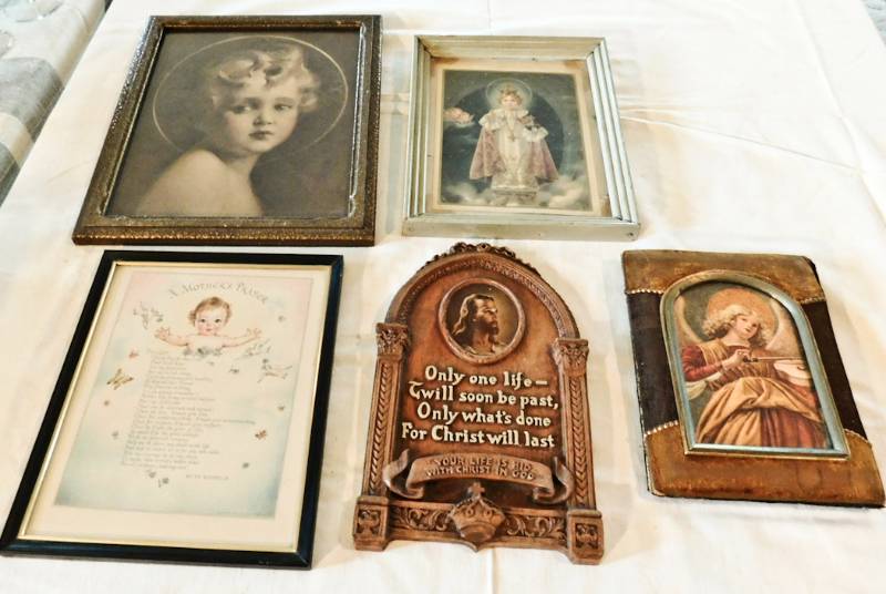 lot 76 image: Framed wall art see photos