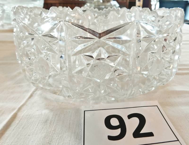 lot 92 image: ecthed crystal bowl nice ring
