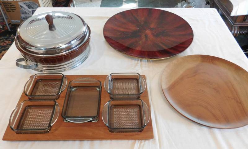 lot 101 image: vintage serving items