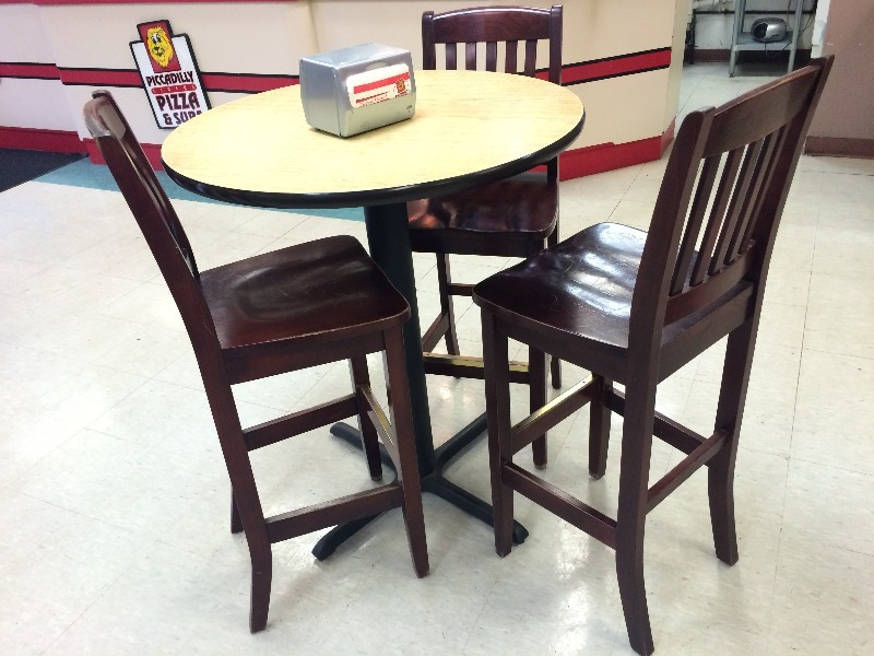 lot 33 image: 36 Hightop Table and 3 chairs  - no contents   lot of 4
