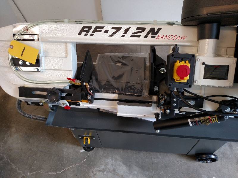 lot 1 image: AcraRong Fu Model RF-712N 7 x 12...