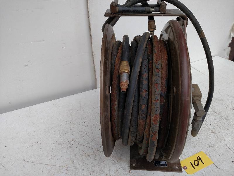 lot 109 image: Stewart Warner 7233-CI Hydraulic Ho...