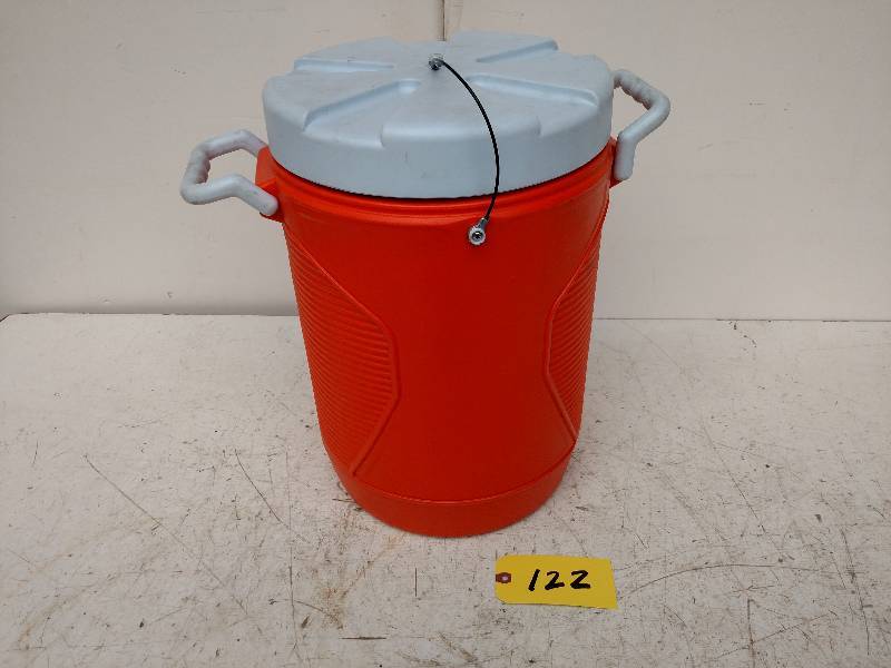 lot 122 image: Rubbermaid 5 Gallon Water Cooler...