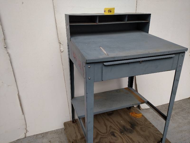 lot 46 image: Foremans Desk, 35 x 30 x 53...